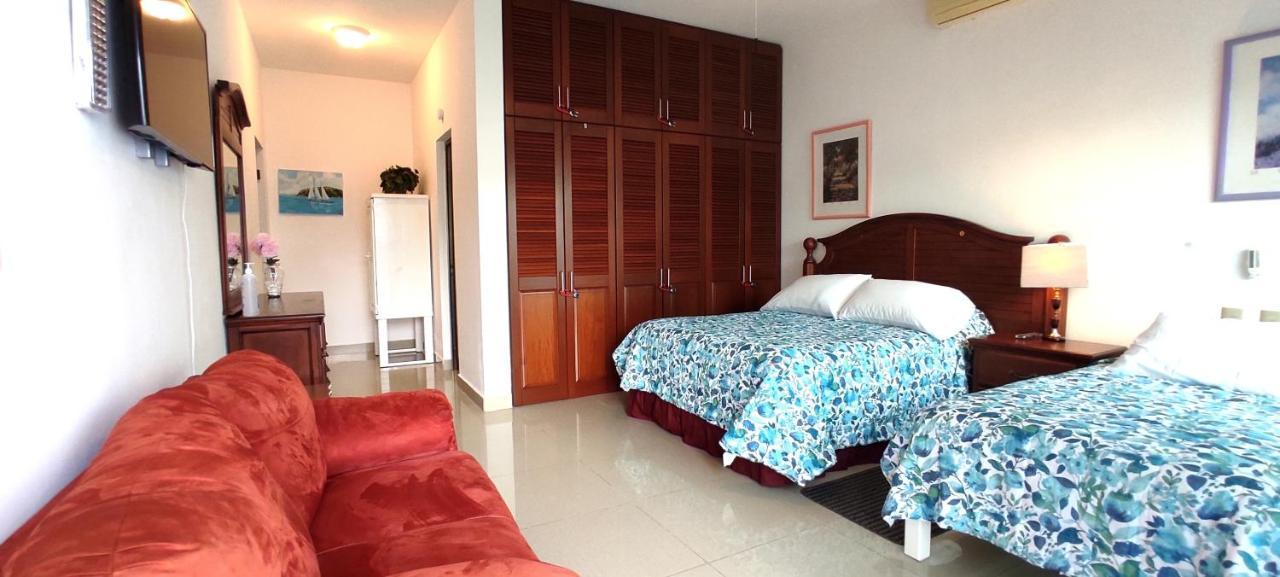 Casa Abril Cozzy Suites Cancún Exterior foto